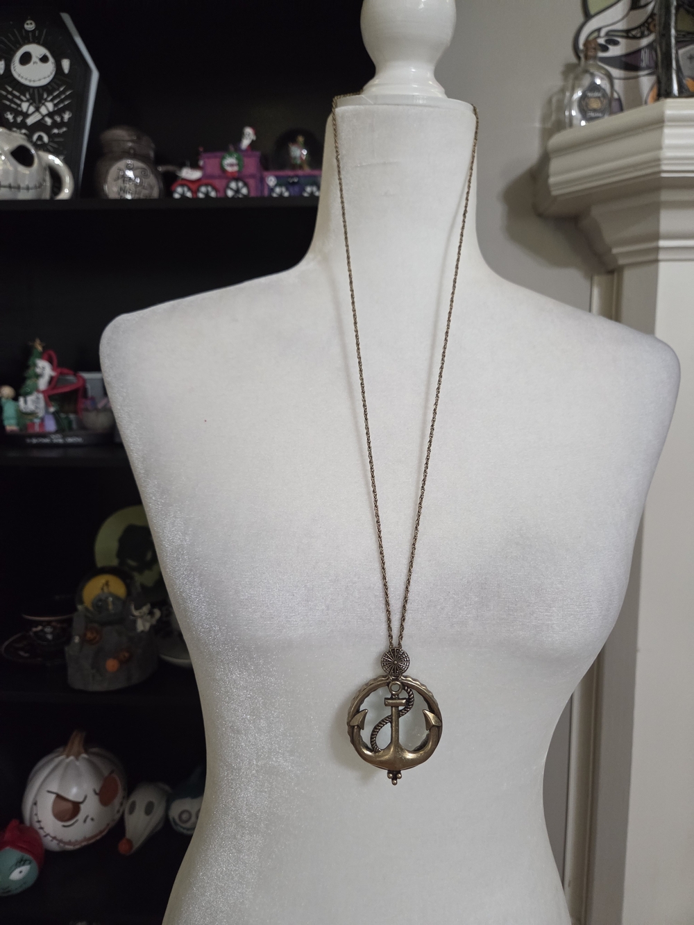 Antique-Style Gold Anchor Pendant/magnetic Locket Necklace for Women